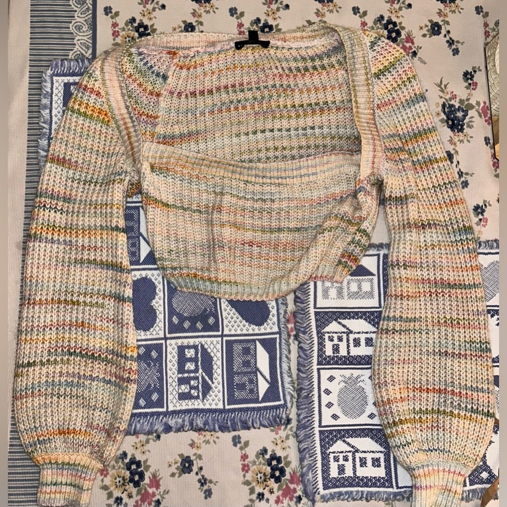 Multicolor knit crop sweater with long puff sleeves
